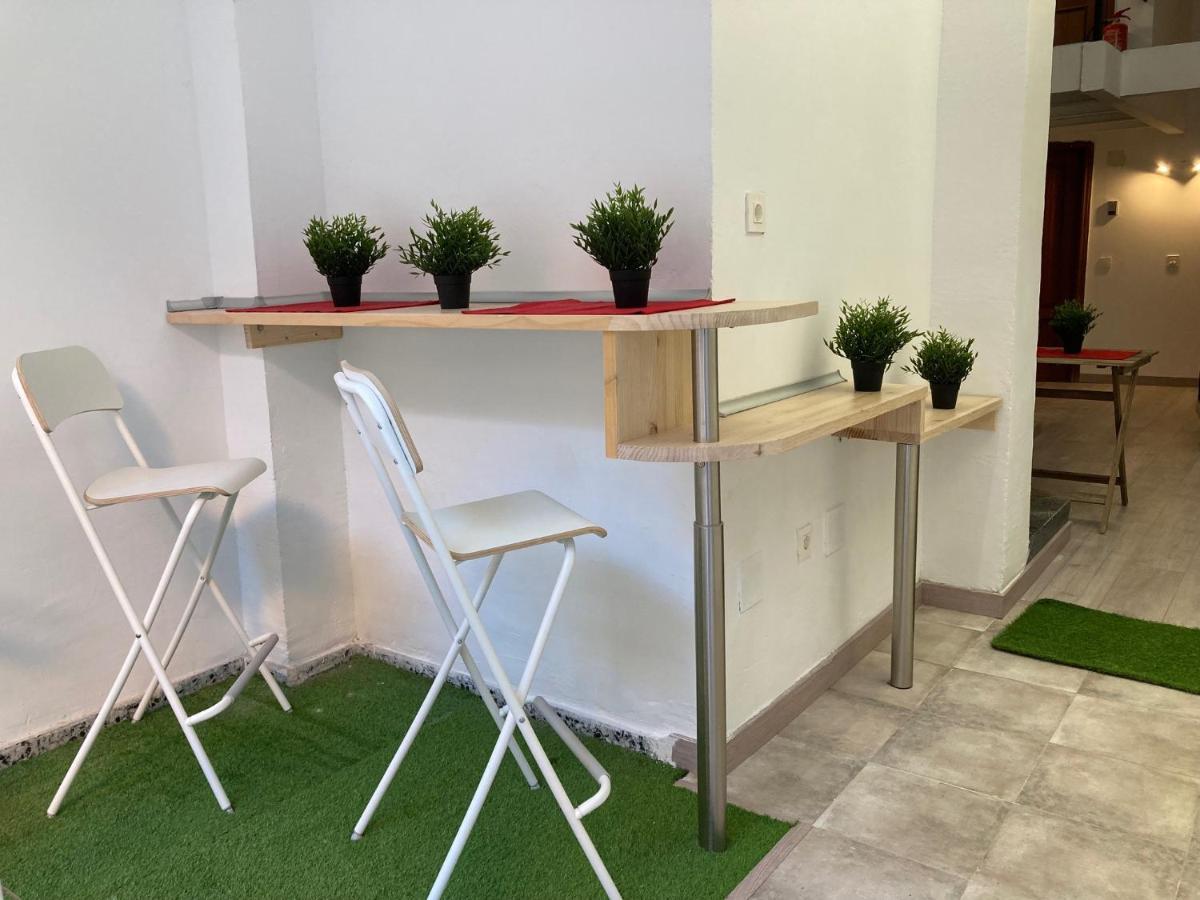 Golondrinas De Malaga "Apartamentos Con Mucho Arte" Y Terraza Solarium En Coliving Eksteriør billede